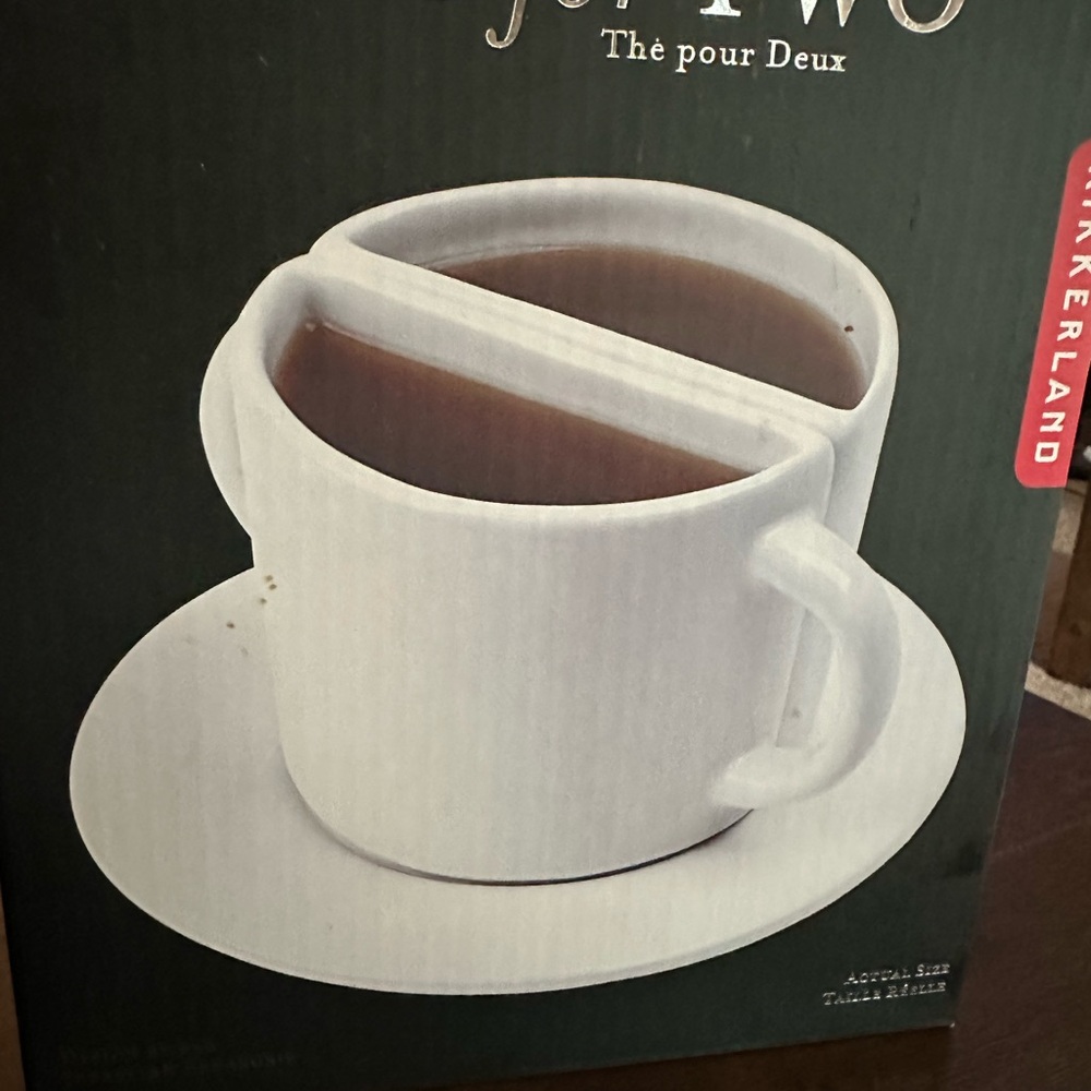 Kikkerland White Elegant Dining Mug